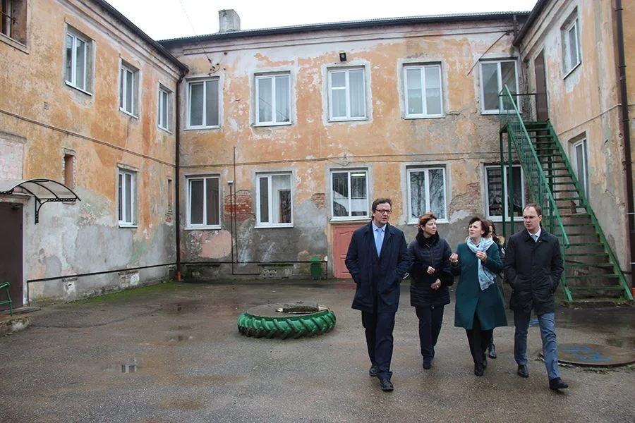 Илья Баринов: Мы продолжим ремонтировать учреждения социальной сферы и приобретать необходимое оборудование