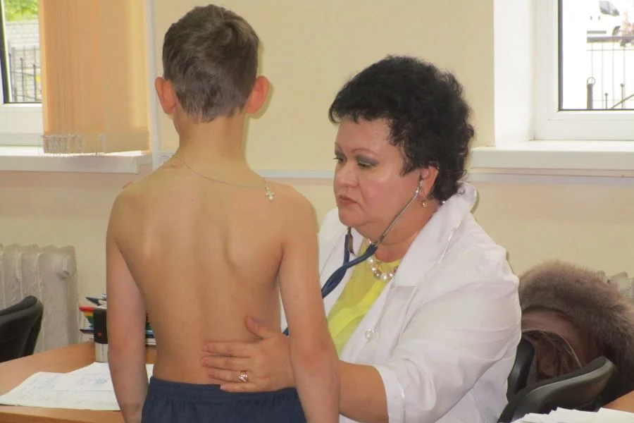 За день врачи детской поликлиники № 6 осмотрели 108 школьников