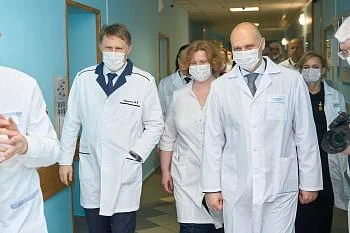 На развитие здравоохранения региона по национальным проектам будет направлено четыре миллиарда рублей На развитие здравоохранения региона по национальным проектам будет направлено четыре миллиарда рублей