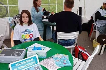 Больше ста жителей Калининграда и области пришли на праздник здоровья на Нижнем озере